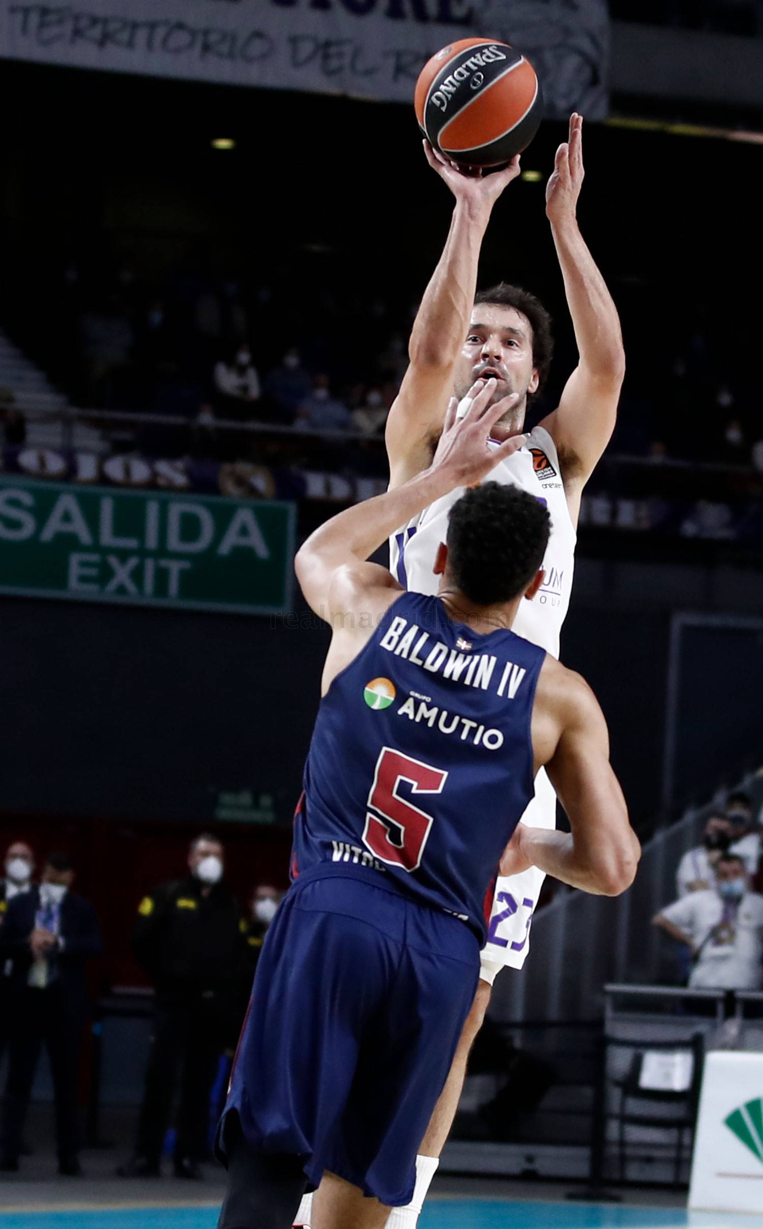 Return to the Euroleague with a new win