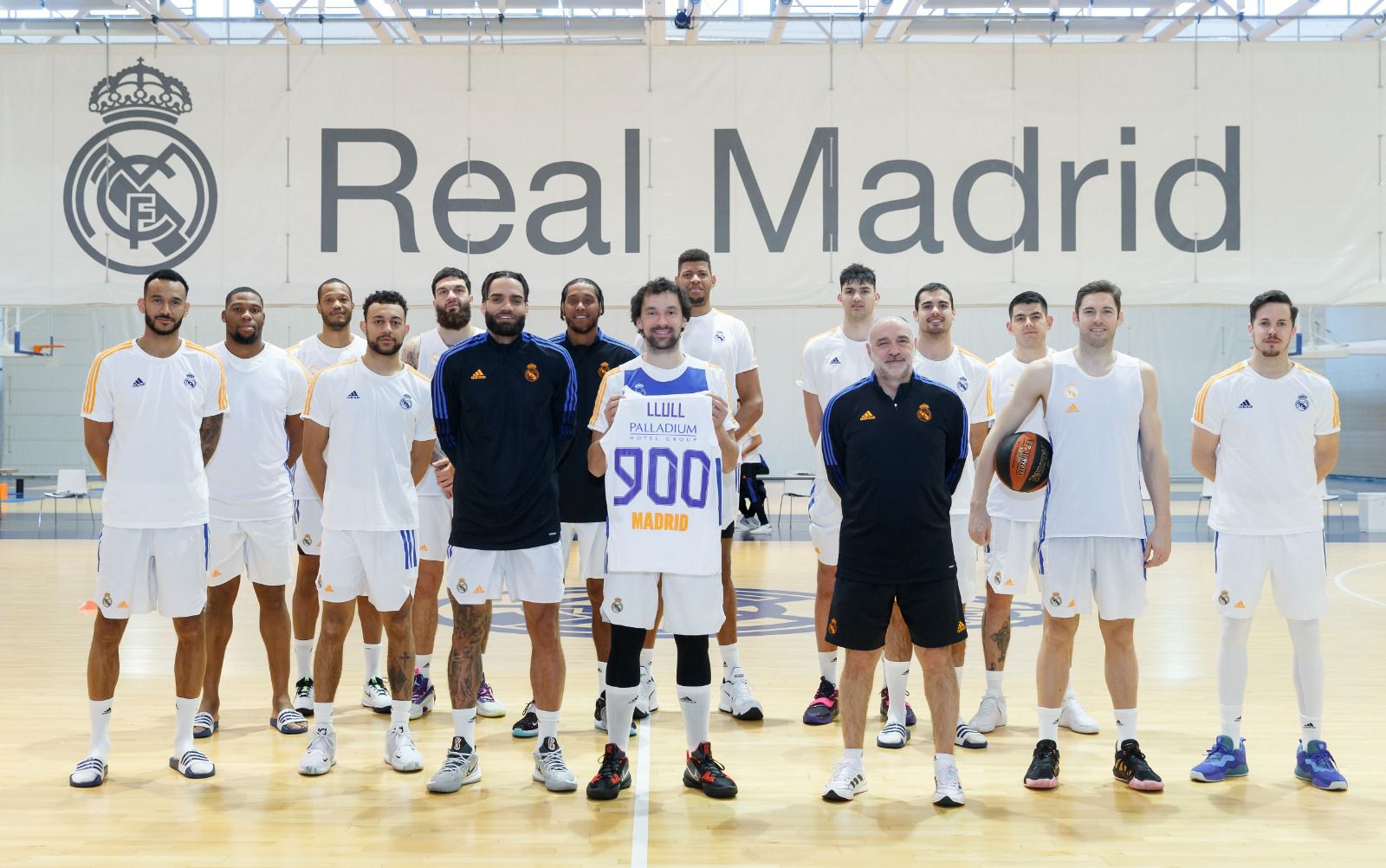 Sergio Llull, 900 games played with Real Madrid